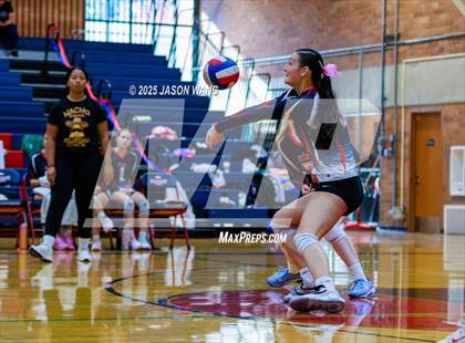 Thumbnail 1 in Evergreen @ Lindbergh (KingCo Tournament) photogallery.