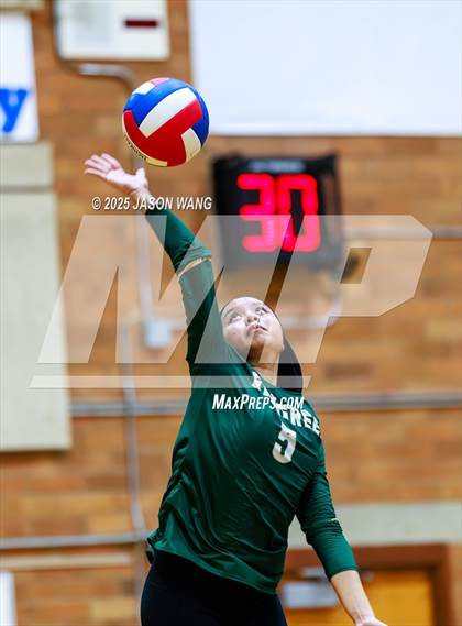 Thumbnail 1 in Evergreen @ Lindbergh (KingCo Tournament) photogallery.