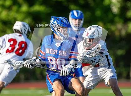 Thumbnail 1 in Reading Memorial (MIAA Division 2 Round of 32) photogallery.