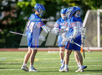 Thumbnail 3 in Reading Memorial (MIAA Division 2 Round of 32) photogallery.