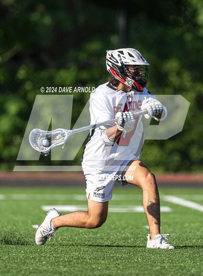 Thumbnail 3 in Reading Memorial (MIAA Division 2 Round of 32) photogallery.