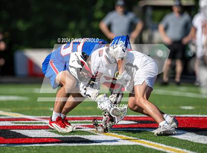 Thumbnail 1 in Reading Memorial (MIAA Division 2 Round of 32) photogallery.