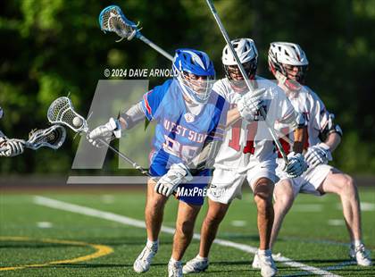 Thumbnail 1 in Reading Memorial (MIAA Division 2 Round of 32) photogallery.