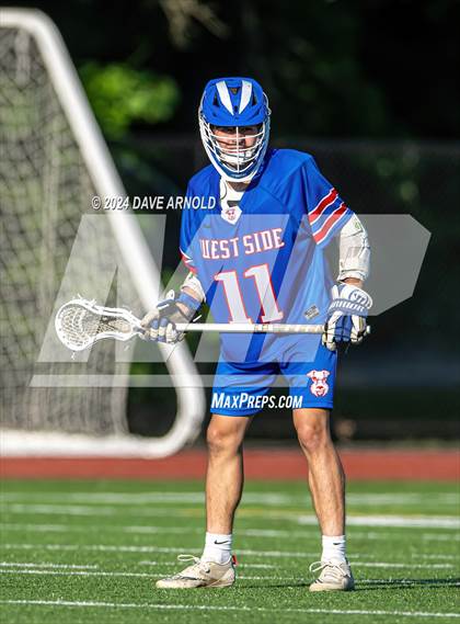 Thumbnail 1 in Reading Memorial (MIAA Division 2 Round of 32) photogallery.