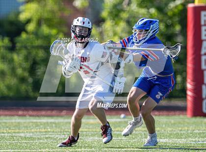 Thumbnail 2 in Reading Memorial (MIAA Division 2 Round of 32) photogallery.