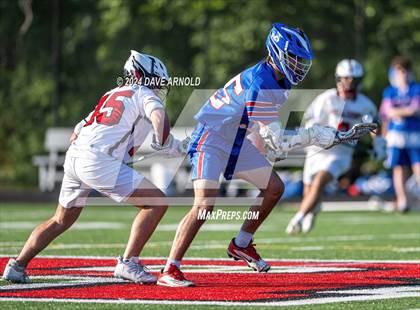 Thumbnail 1 in Reading Memorial (MIAA Division 2 Round of 32) photogallery.