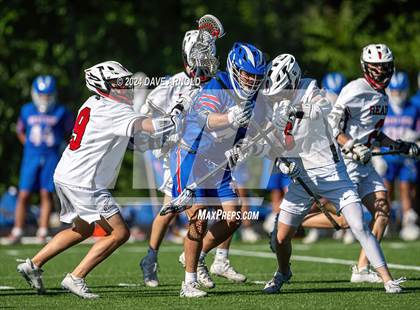 Thumbnail 3 in Reading Memorial (MIAA Division 2 Round of 32) photogallery.