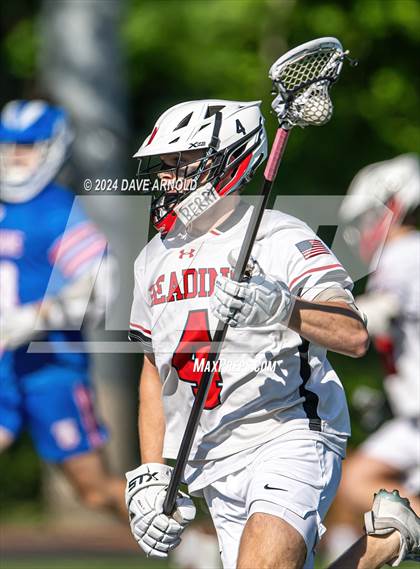 Thumbnail 3 in Reading Memorial (MIAA Division 2 Round of 32) photogallery.
