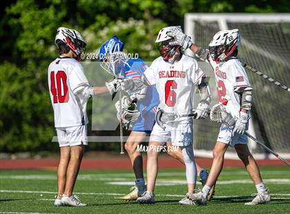 Thumbnail 1 in Reading Memorial (MIAA Division 2 Round of 32) photogallery.