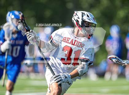 Thumbnail 1 in Reading Memorial (MIAA Division 2 Round of 32) photogallery.