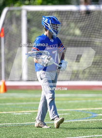 Thumbnail 2 in Reading Memorial (MIAA Division 2 Round of 32) photogallery.