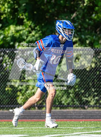 Thumbnail 3 in Reading Memorial (MIAA Division 2 Round of 32) photogallery.