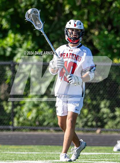 Thumbnail 3 in Reading Memorial (MIAA Division 2 Round of 32) photogallery.
