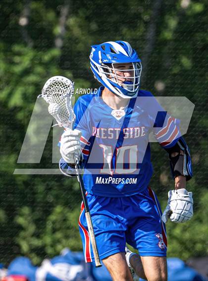 Thumbnail 1 in Reading Memorial (MIAA Division 2 Round of 32) photogallery.