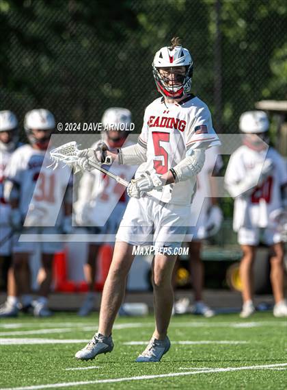 Thumbnail 1 in Reading Memorial (MIAA Division 2 Round of 32) photogallery.