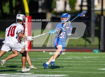 Thumbnail 1 in Reading Memorial (MIAA Division 2 Round of 32) photogallery.