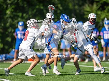 Thumbnail 2 in Reading Memorial (MIAA Division 2 Round of 32) photogallery.
