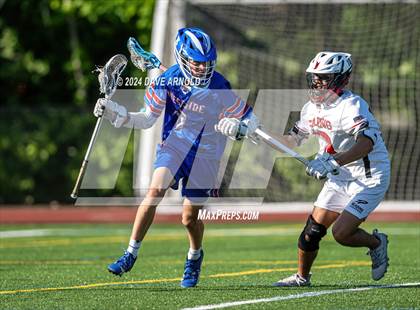 Thumbnail 2 in Reading Memorial (MIAA Division 2 Round of 32) photogallery.