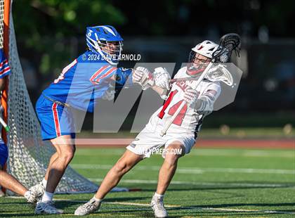 Thumbnail 1 in Reading Memorial (MIAA Division 2 Round of 32) photogallery.