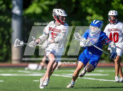 Thumbnail 3 in Reading Memorial (MIAA Division 2 Round of 32) photogallery.