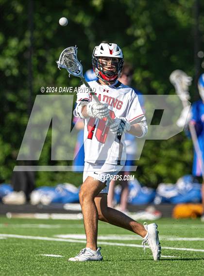 Thumbnail 2 in Reading Memorial (MIAA Division 2 Round of 32) photogallery.