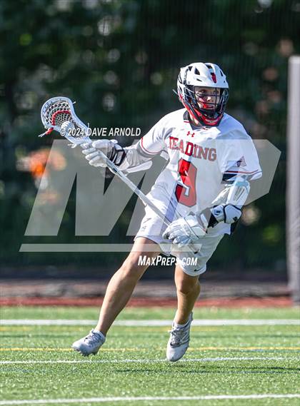 Thumbnail 1 in Reading Memorial (MIAA Division 2 Round of 32) photogallery.