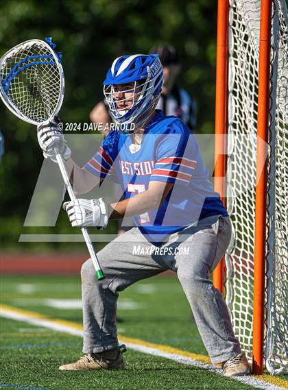 Thumbnail 2 in Reading Memorial (MIAA Division 2 Round of 32) photogallery.