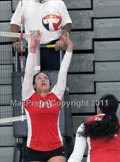 Thumbnail 2 in Redlands East Valley vs. Lakewood (2010 Durango Fall Classic) photogallery.