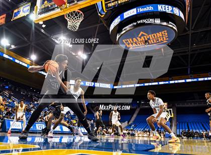 Thumbnail 1 in Harvard-Westlake vs. St. John Bosco photogallery.