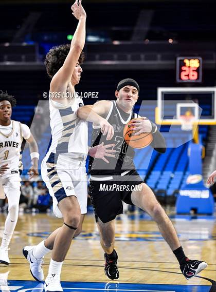 Thumbnail 3 in Harvard-Westlake vs. St. John Bosco photogallery.