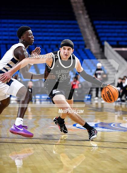 Thumbnail 3 in Harvard-Westlake vs. St. John Bosco photogallery.