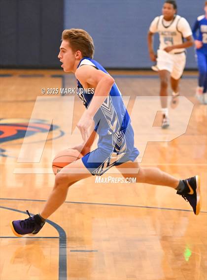 Thumbnail 3 in Cactus vs. El Capitan (Great Desert Shootout) photogallery.