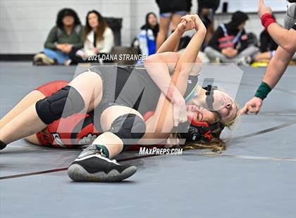 Thumbnail 2 in 25th Annual Women's Doc Hess Classic photogallery.