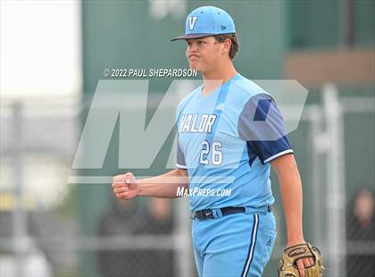 Thumbnail 1 in Valor Christian vs. Mountain Vista - CHSAA 5A Region 3 Final Game photogallery.