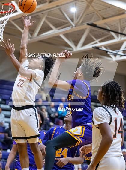 Thumbnail 1 in Jack Britt vs South View (Cumberland County Holiday Classic) photogallery.