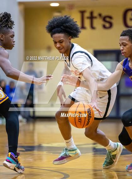Thumbnail 3 in Jack Britt vs South View (Cumberland County Holiday Classic) photogallery.