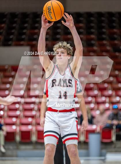 Thumbnail 1 in South Sevier vs. North Summit (UHSAA 2A Quarterfinal) photogallery.