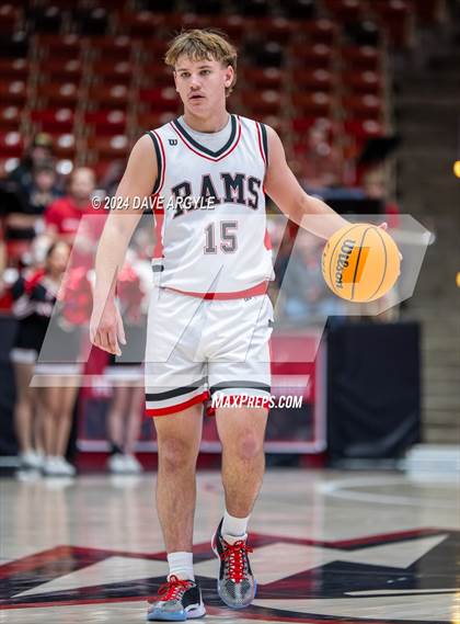 Thumbnail 1 in South Sevier vs. North Summit (UHSAA 2A Quarterfinal) photogallery.