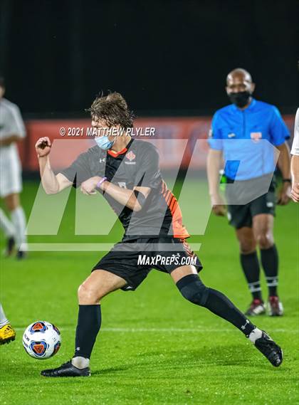 Thumbnail 1 in Weddington vs. New Hanover (1 of 2 - NCHSAA 3A Final - the Game) photogallery.