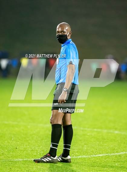 Thumbnail 3 in Weddington vs. New Hanover (1 of 2 - NCHSAA 3A Final - the Game) photogallery.