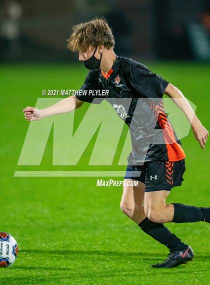 Thumbnail 1 in Weddington vs. New Hanover (1 of 2 - NCHSAA 3A Final - the Game) photogallery.