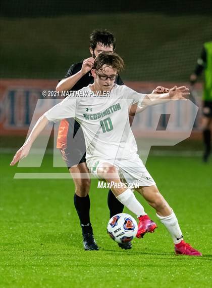 Thumbnail 1 in Weddington vs. New Hanover (1 of 2 - NCHSAA 3A Final - the Game) photogallery.