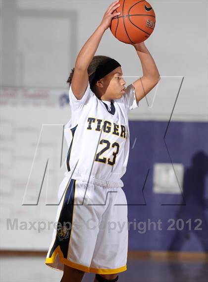 Thumbnail 1 in Sheldon vs. Inderkum (St. Hope Classic) photogallery.