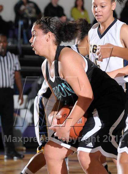 Thumbnail 3 in Sheldon vs. Inderkum (St. Hope Classic) photogallery.
