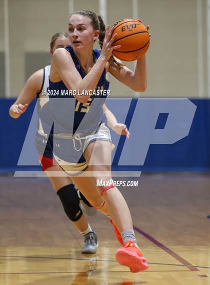 Thumbnail 2 in Charlotte Christian @ Providence Day photogallery.
