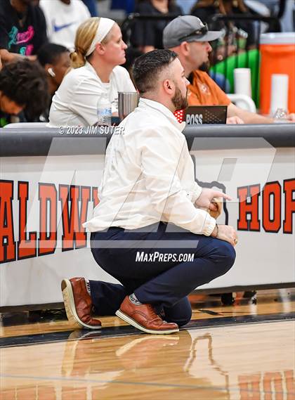 Thumbnail 2 in Lake Creek vs Ellison (UIL 5A Reg III Bi-District) photogallery.
