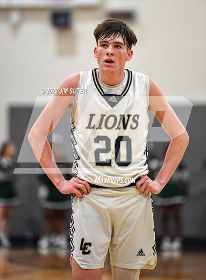 Thumbnail 2 in Lake Creek vs Ellison (UIL 5A Reg III Bi-District) photogallery.