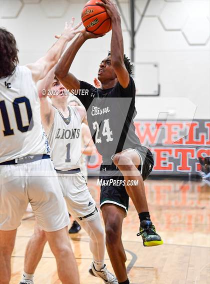 Thumbnail 2 in Lake Creek vs Ellison (UIL 5A Reg III Bi-District) photogallery.