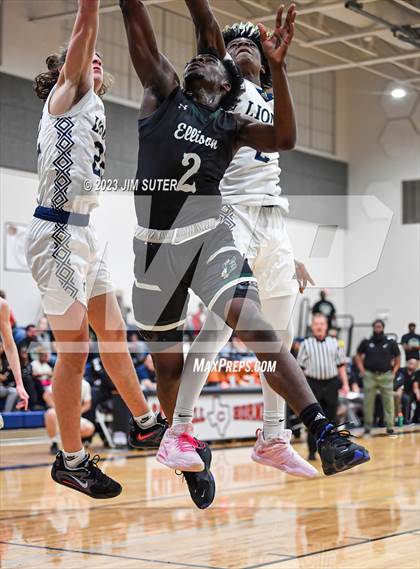 Thumbnail 1 in Lake Creek vs Ellison (UIL 5A Reg III Bi-District) photogallery.