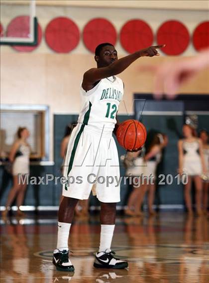 Thumbnail 2 in Washington @ De La Salle (CIF NCS D1 Playoffs) photogallery.